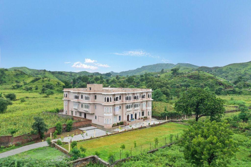 Jag Aravali Resort Udaipur By Naina Staycation - Best For Corporate Events - Family Parties - Mice المظهر الخارجي الصورة