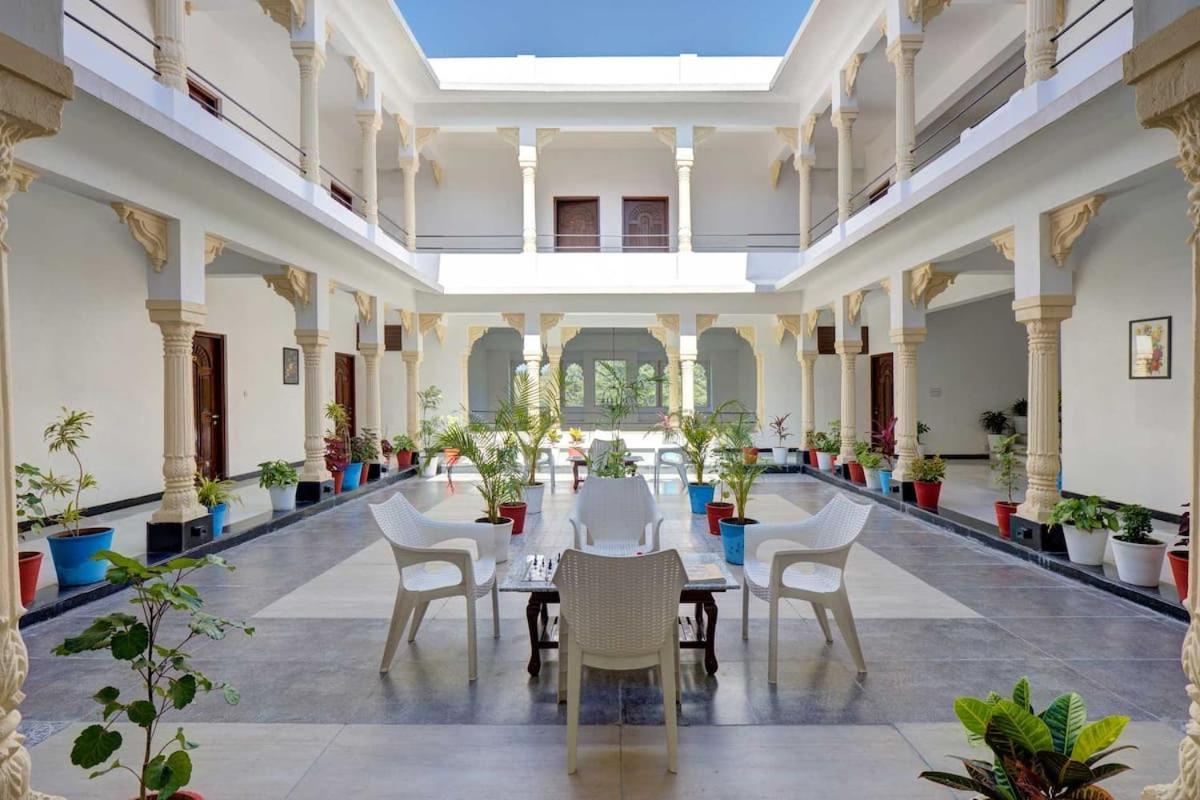 Jag Aravali Resort Udaipur By Naina Staycation - Best For Corporate Events - Family Parties - Mice المظهر الخارجي الصورة